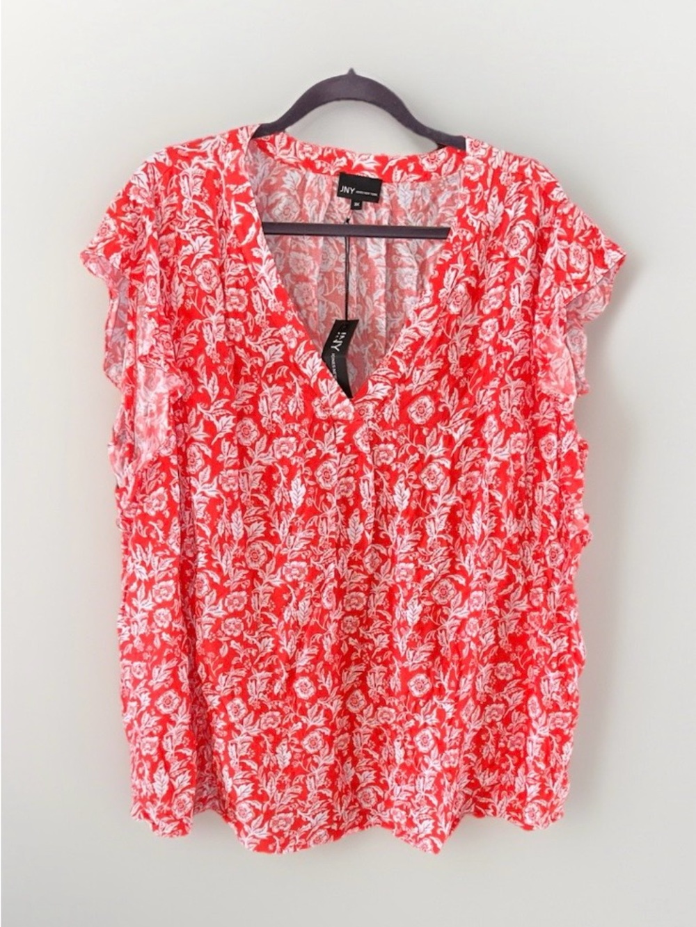 Jones New York Red & White Floral V-Neck Blouse